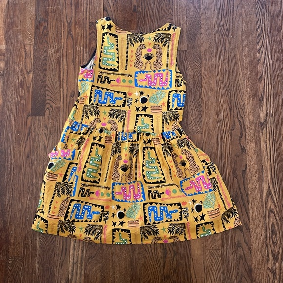 NOOWORKS Big Pocket Dress - size small - Picture 4 of 5